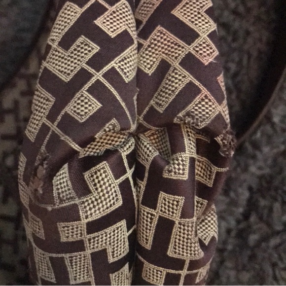 Tommy Hilfiger • Handheld Handbag - Picture 5 of 5